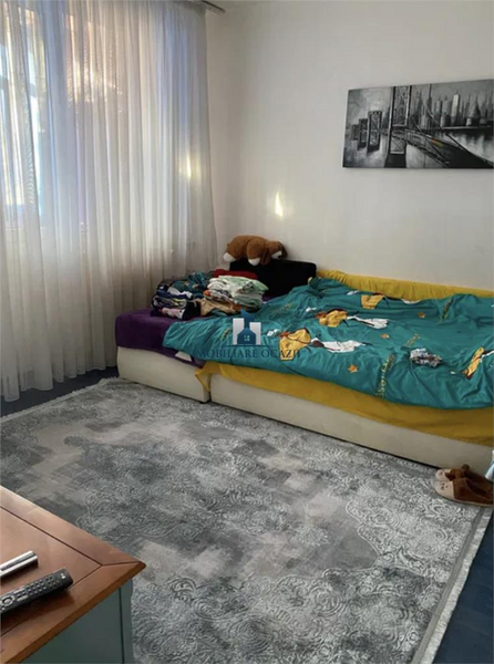 Izvorul Oltului, vanzare apartament 3 camere decomandat